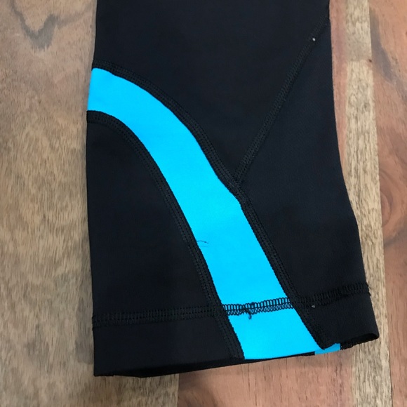 Lululemon Run: Inspire Crop II Legging Black / Twin Stripe Spry Blue / Spry blue - Picture 6 of 15